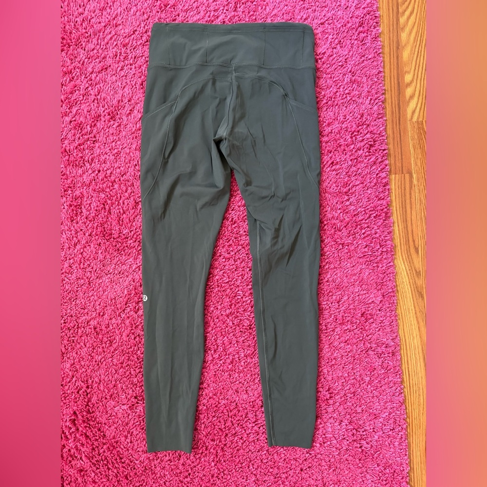 🍋🍋LULULEMON Grey leggings with side pockets 🍋🍋